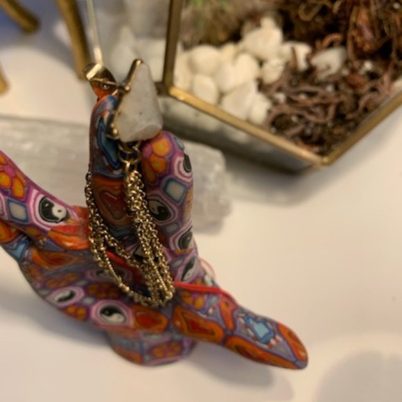 Gold Tone back Prong Earrings - Picture 8 of 10